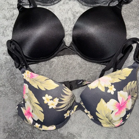 Victorias Secret Women's Bra Lot - Picture 3 of 10